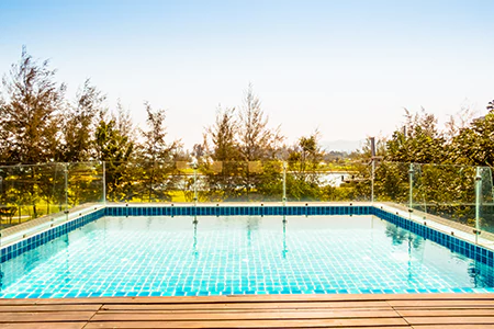 Cost of Glass Pool Fence Repair in Tallahassee, FL